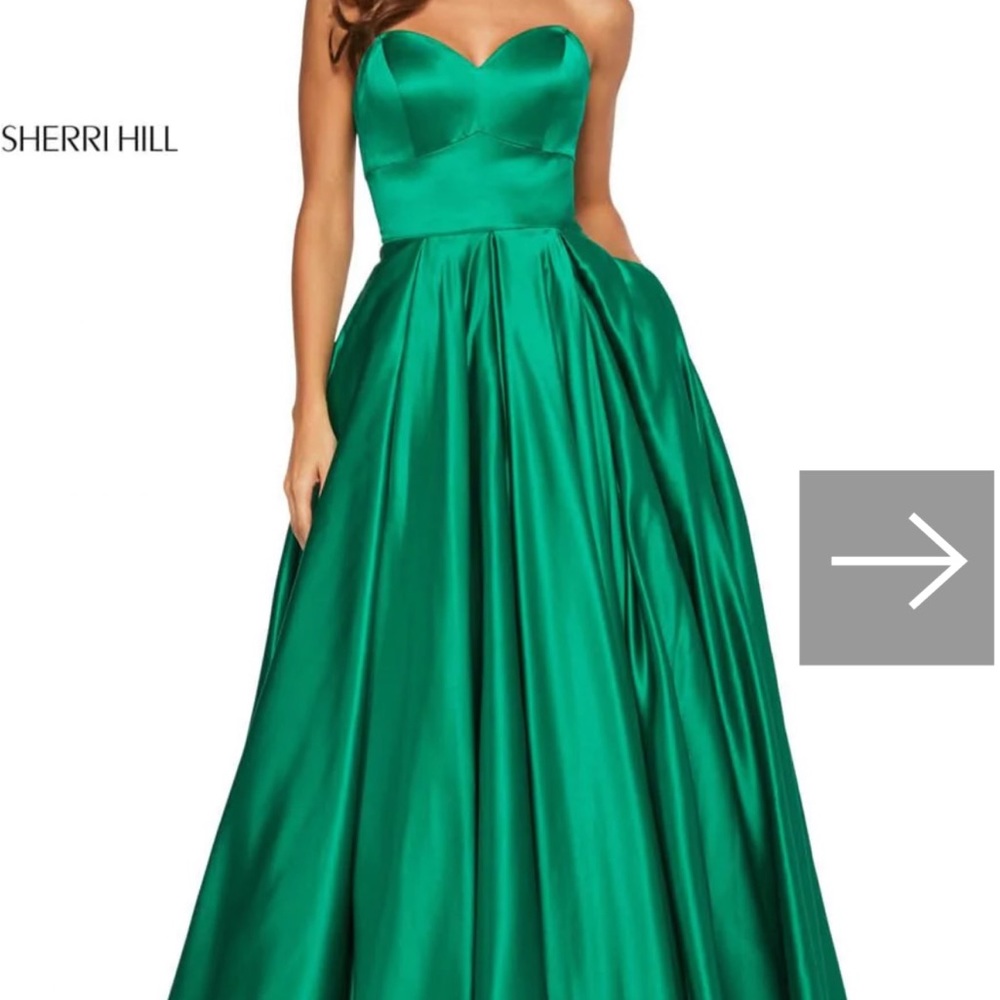 Sherri Hill NWT green prom dress